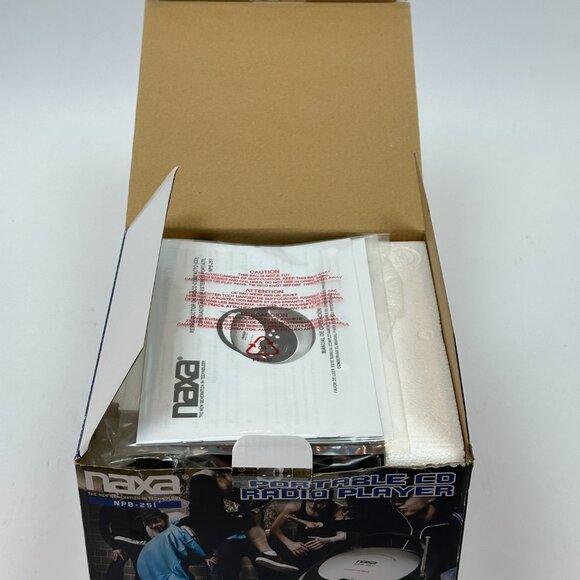 Naxa NPB251 Portable CD Player with AM/FM Radio - Black New in Box - Picture 7 of 14